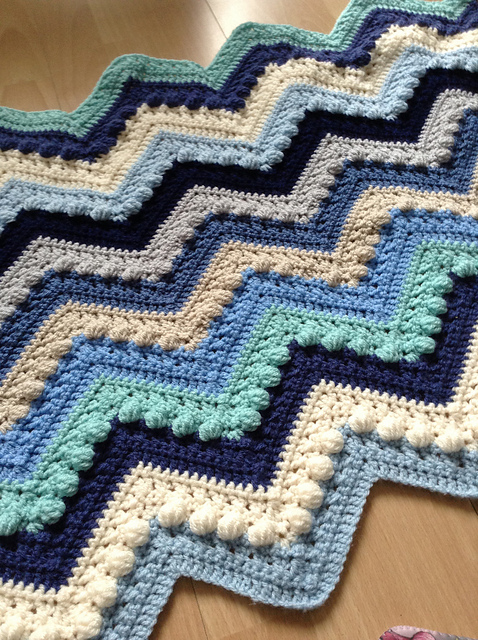 Hugs & Kisses Baby Blanket - Free Crochet Pattern